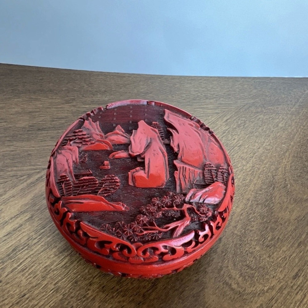 Red CineseCinnabar Carved Decorative Box - Picture 7 of 7